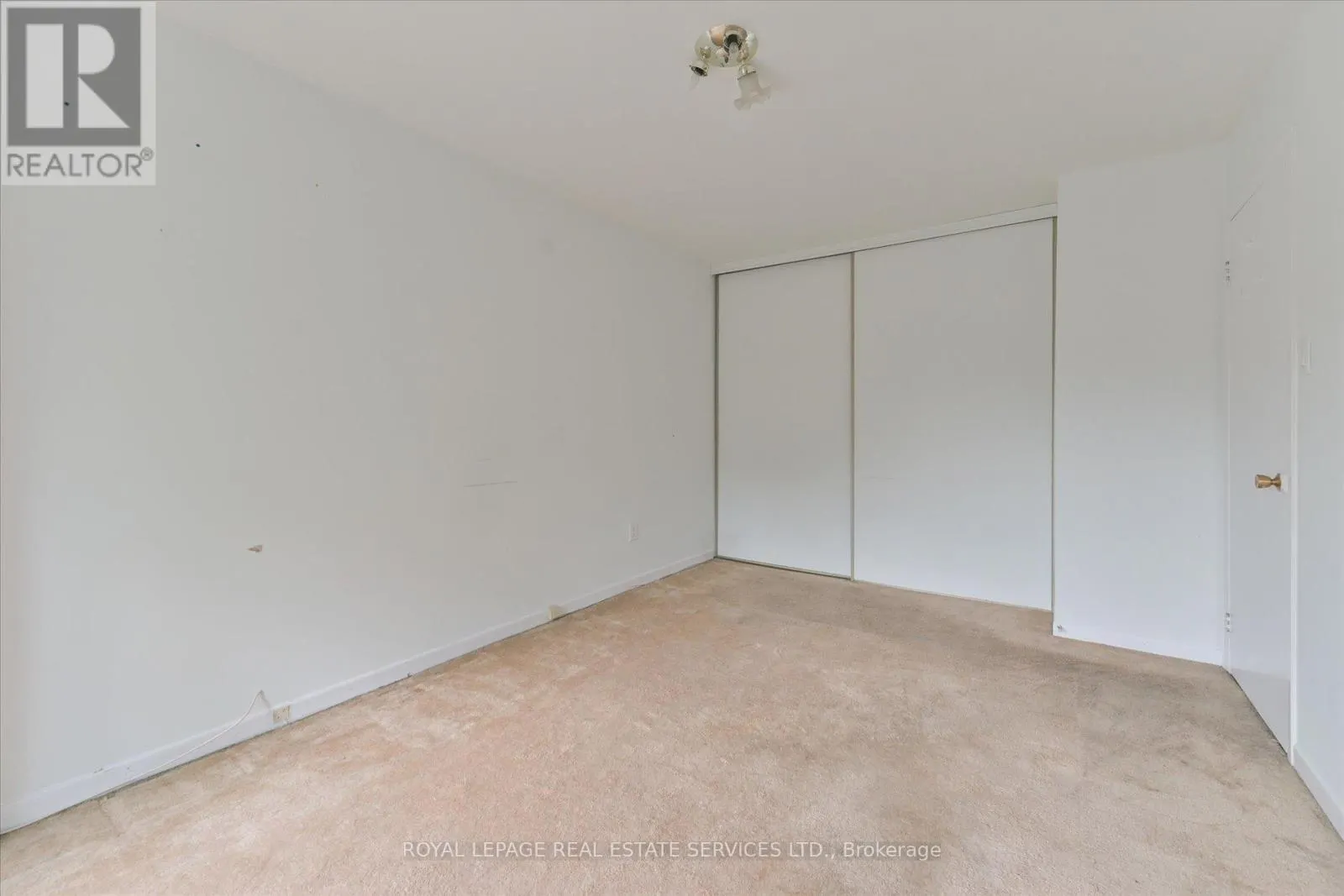 33 - 1395 ROYAL YORK ROAD