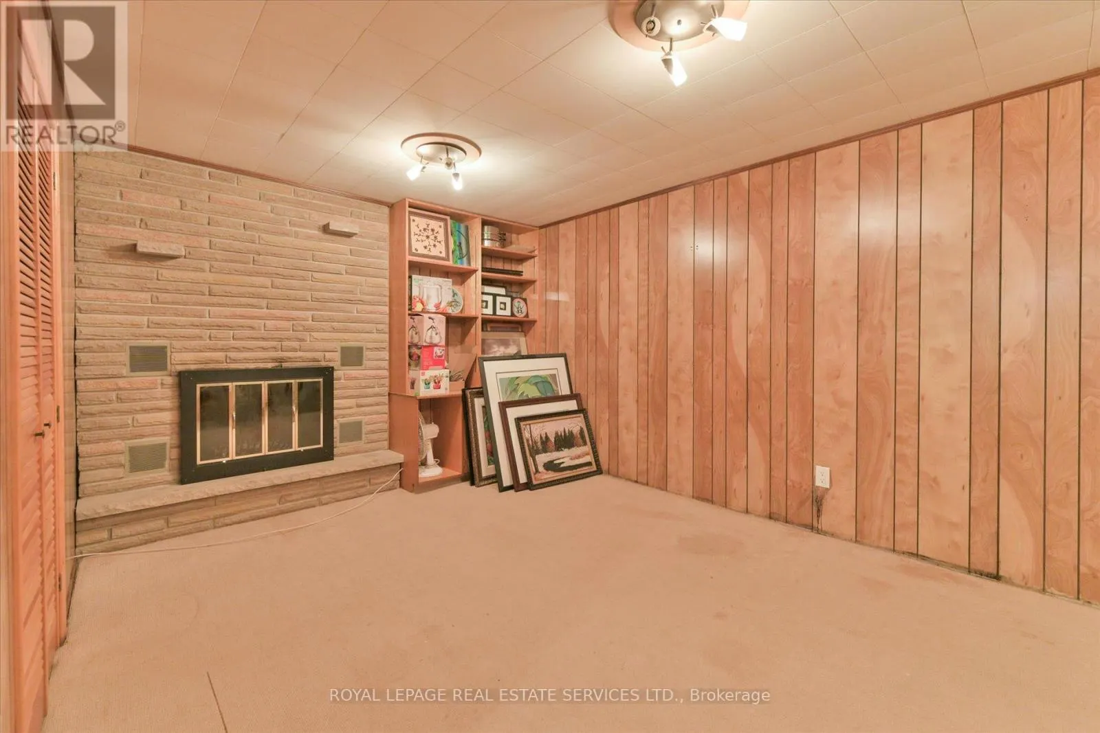 33 - 1395 ROYAL YORK ROAD
