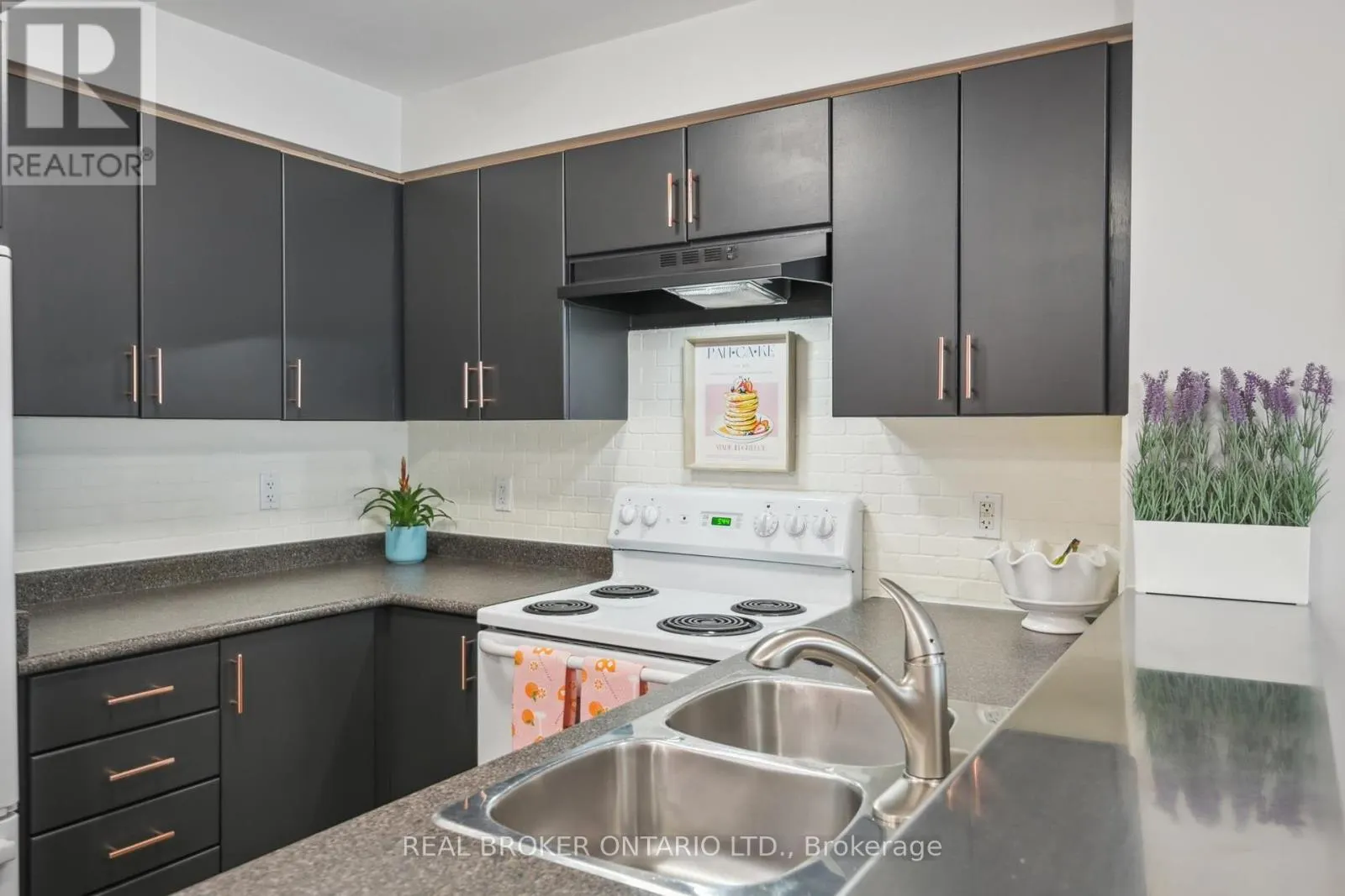 608 - 185 LEGION ROAD N