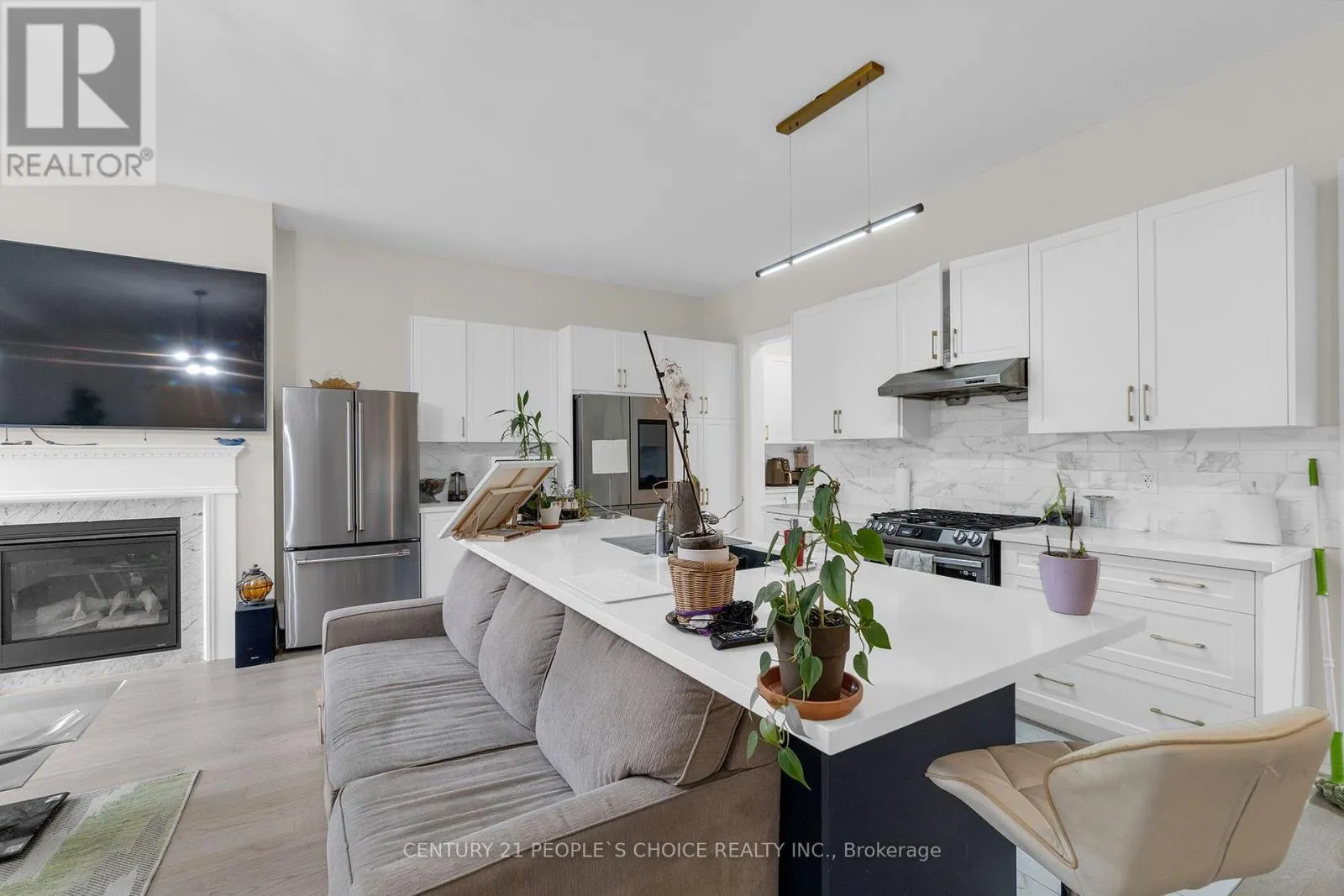 10 TWEEDHILL AVENUE