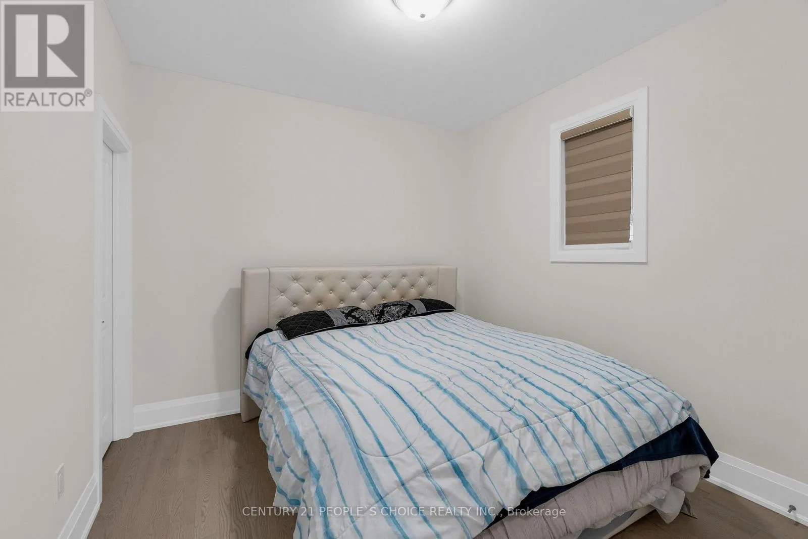 10 TWEEDHILL AVENUE
