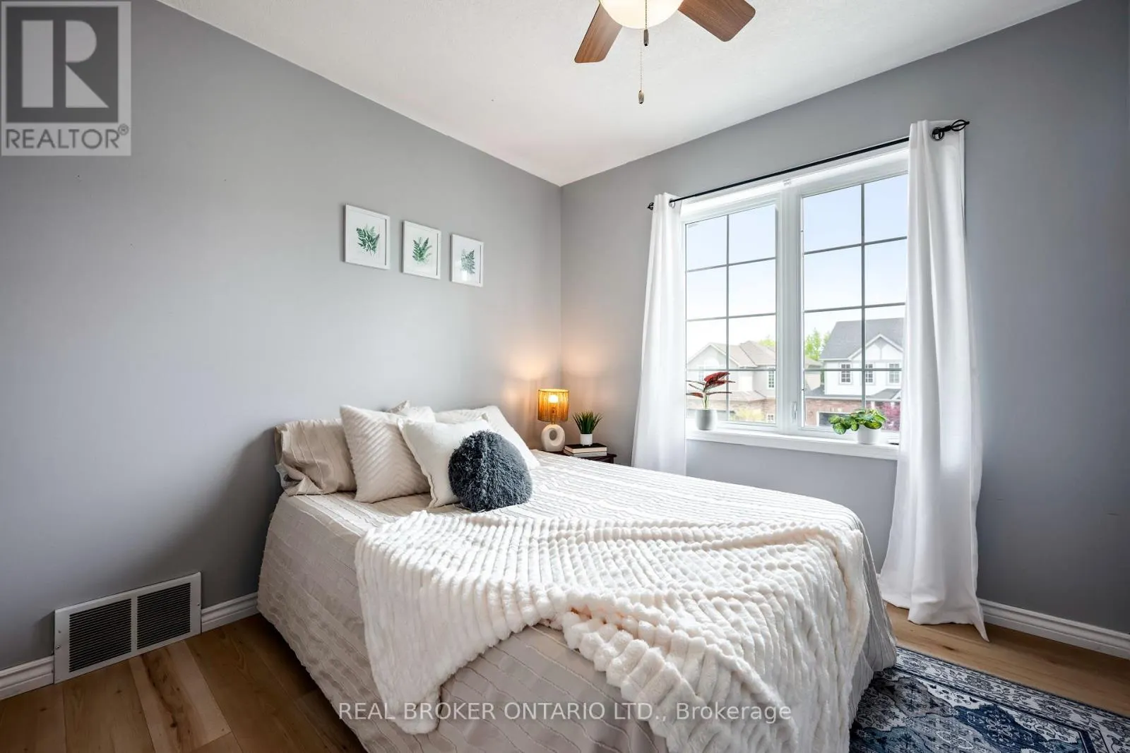 107 GLENGARRY ROAD