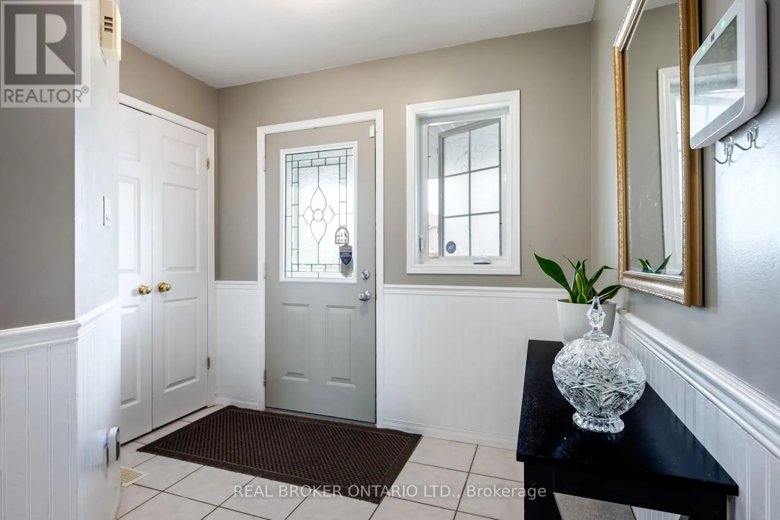 107 GLENGARRY ROAD