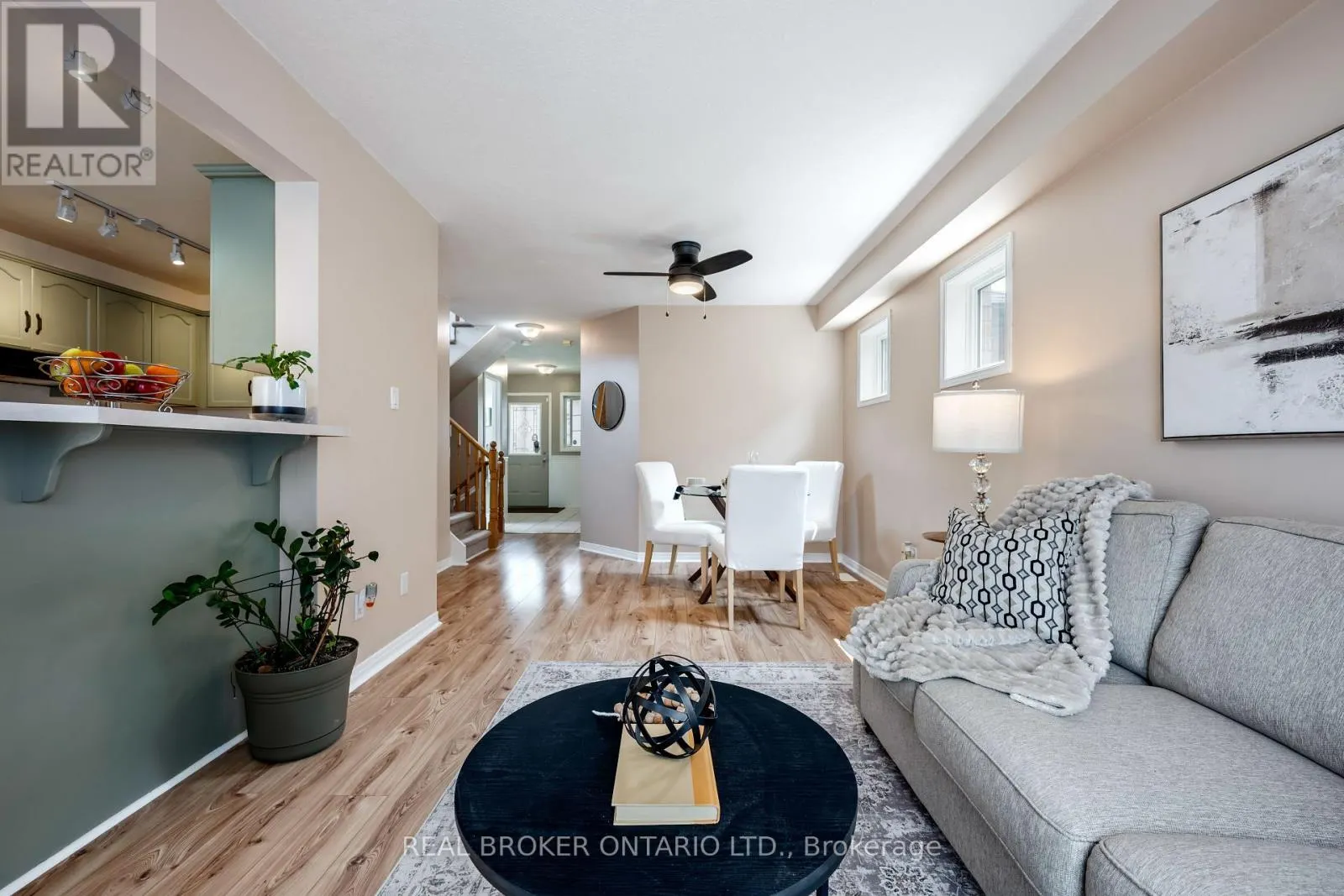 107 GLENGARRY ROAD