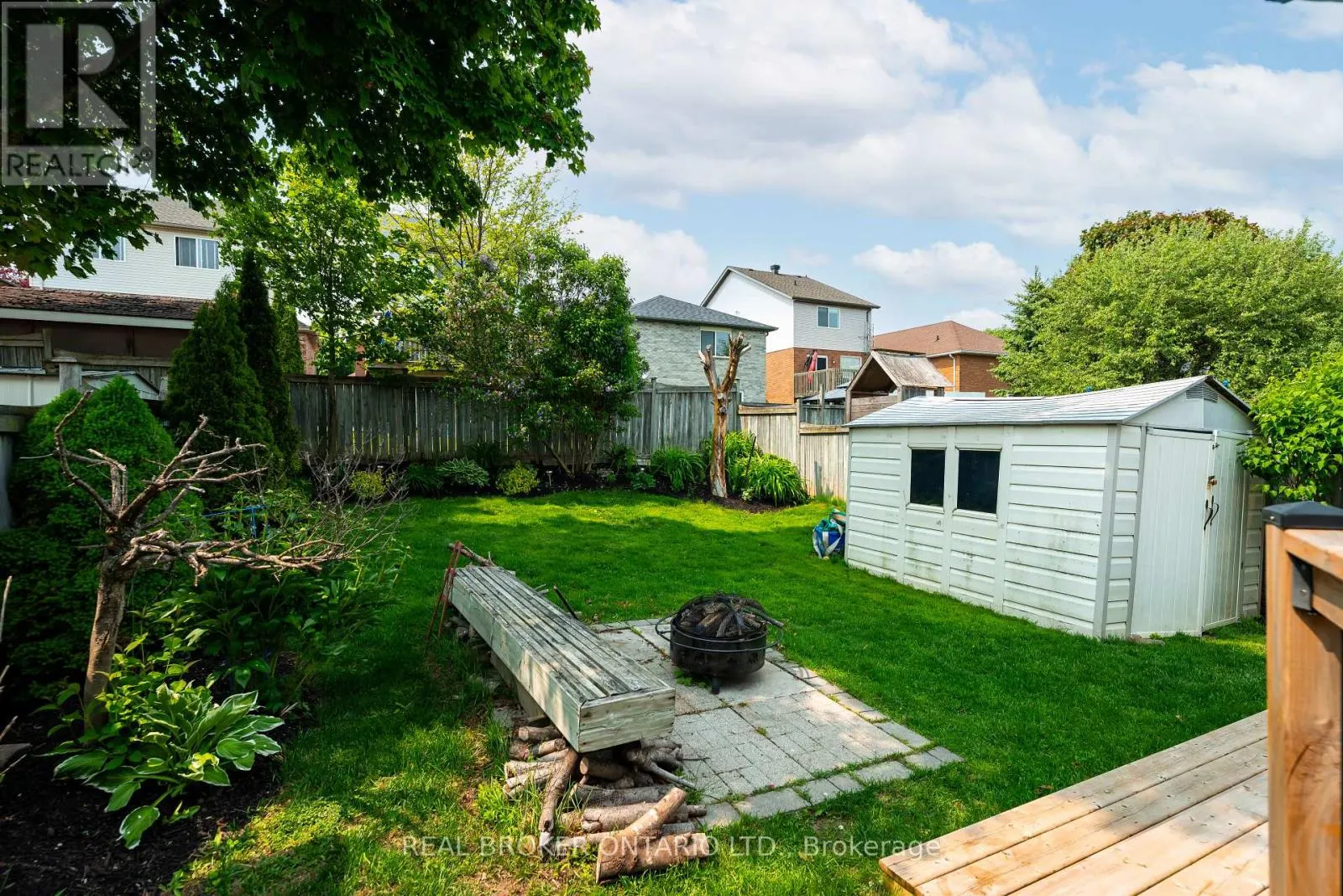 107 GLENGARRY ROAD