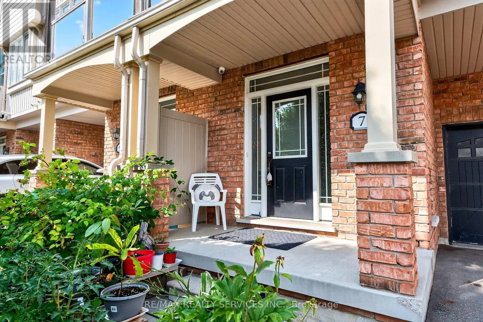 7 ALNWICK AVENUE
