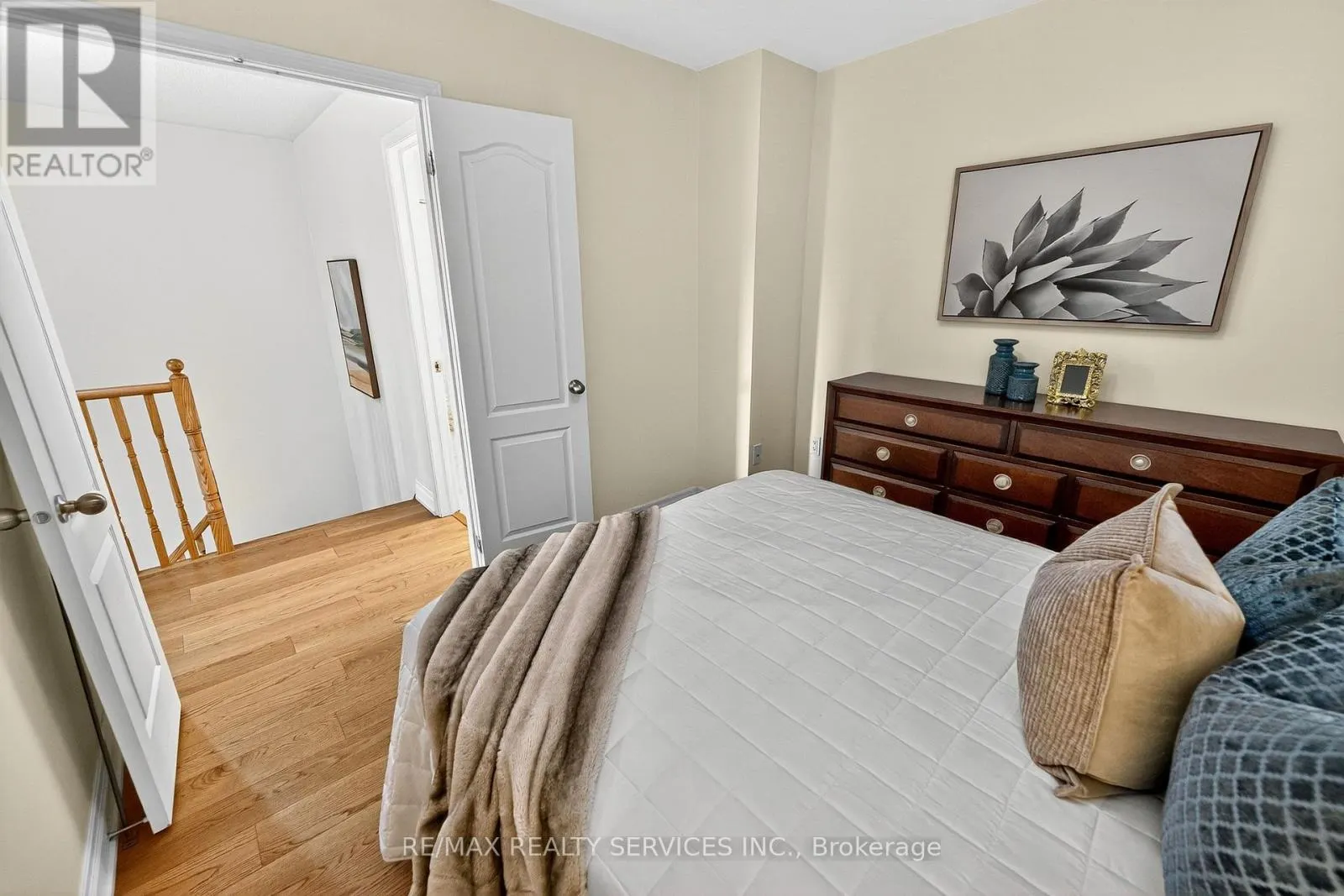 7 ALNWICK AVENUE