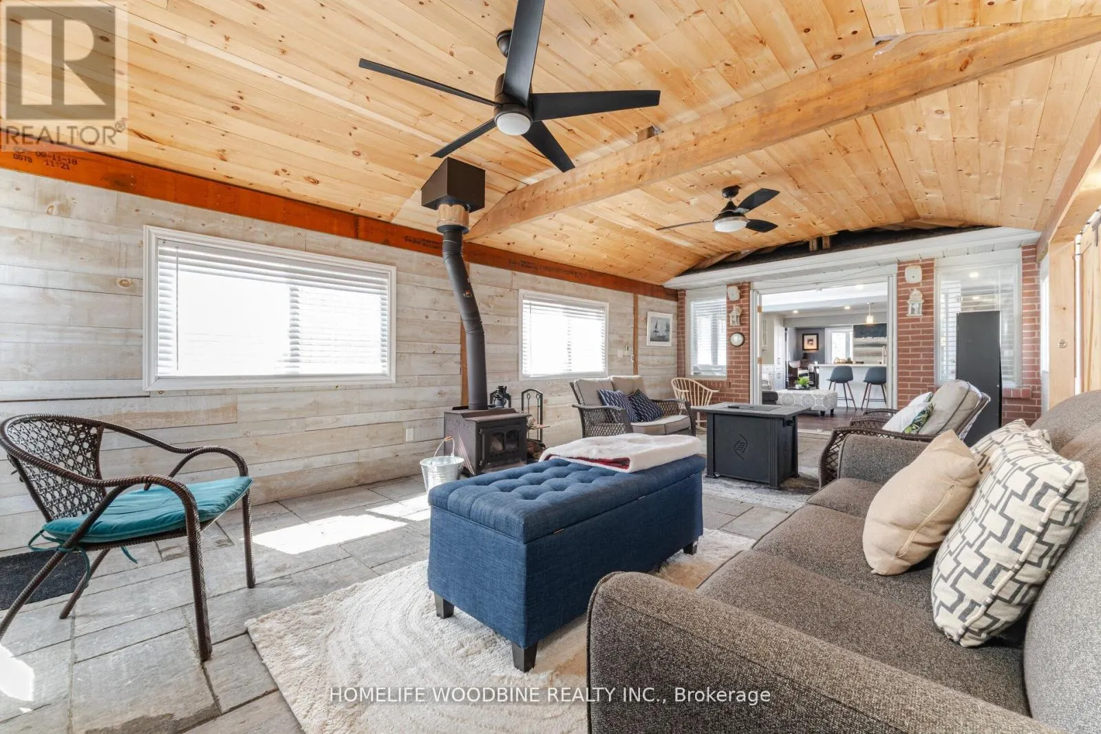 5 STOCKMAN CRESCENT