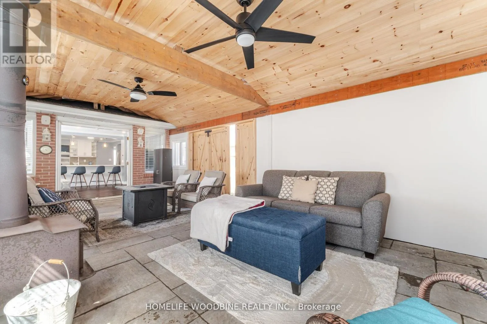 5 STOCKMAN CRESCENT