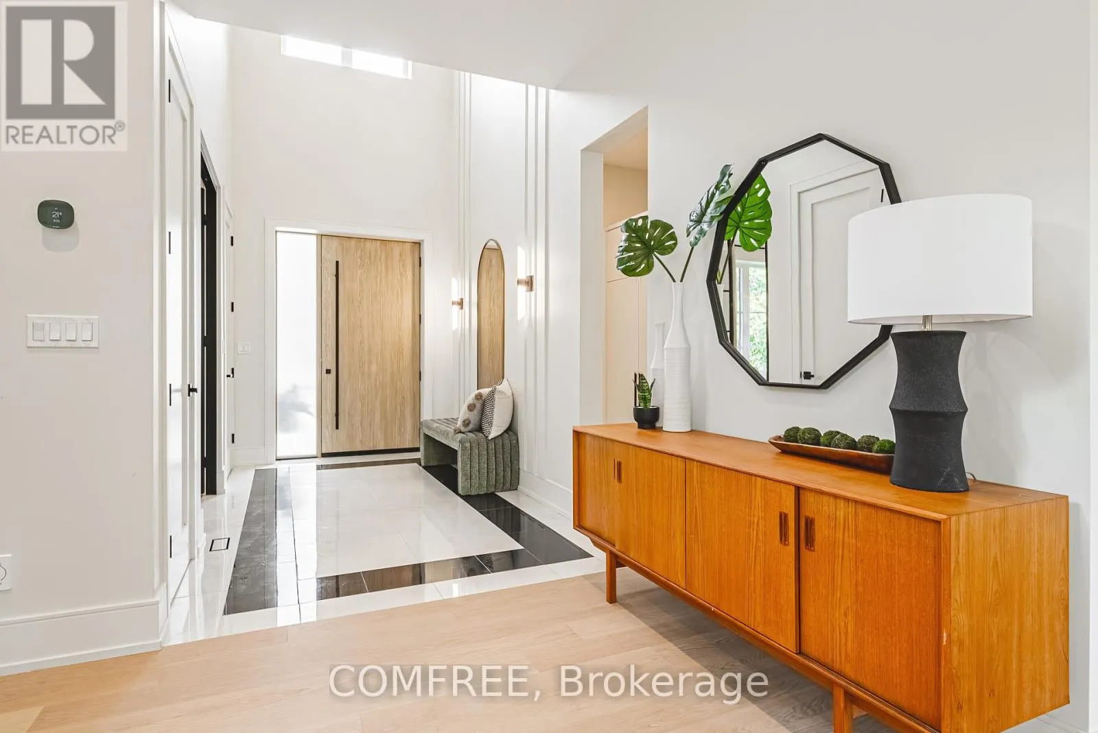202 QUEEN STREET W
