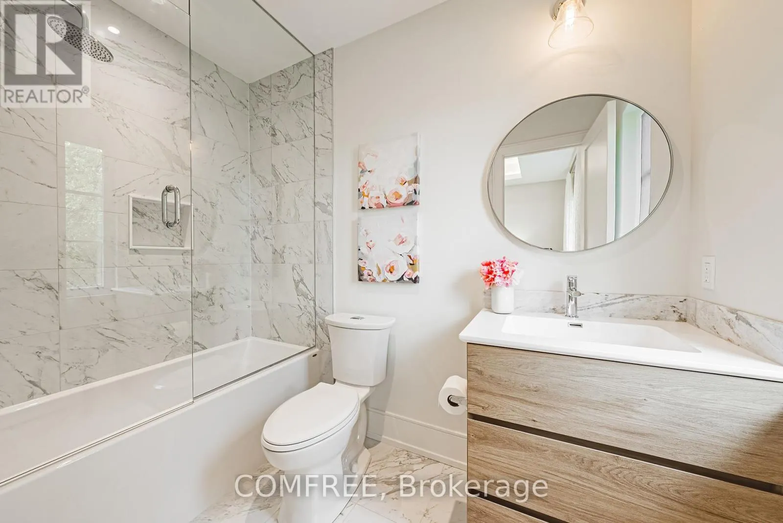 202 QUEEN STREET W