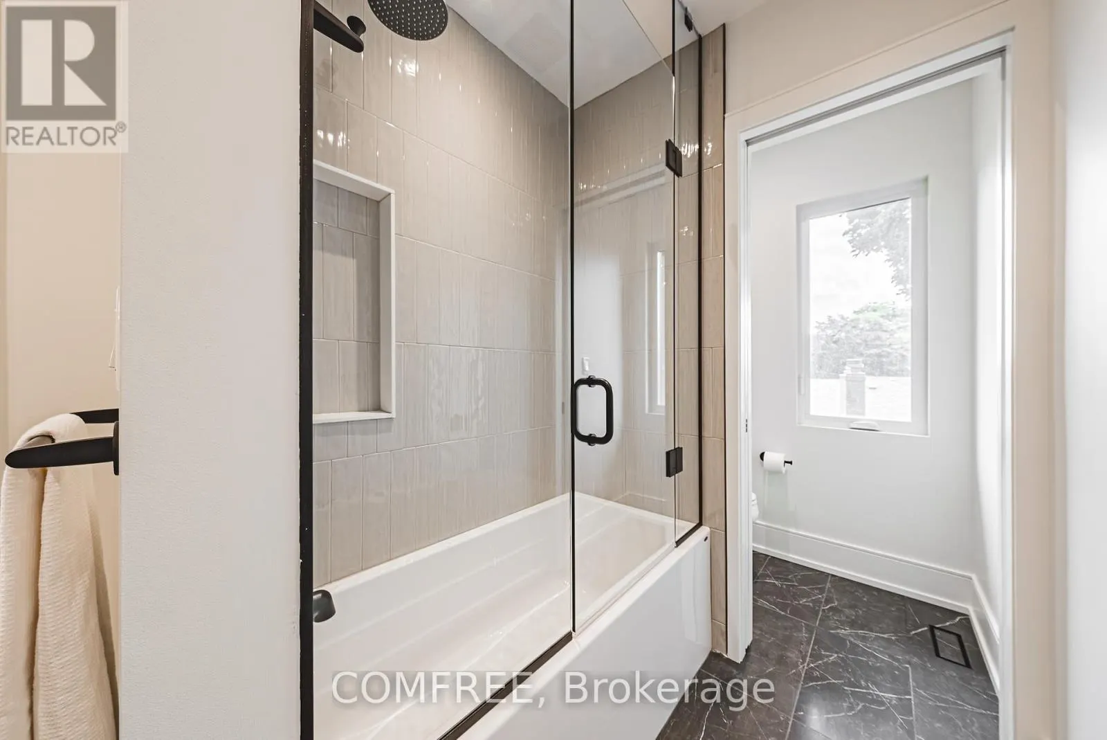 202 QUEEN STREET W