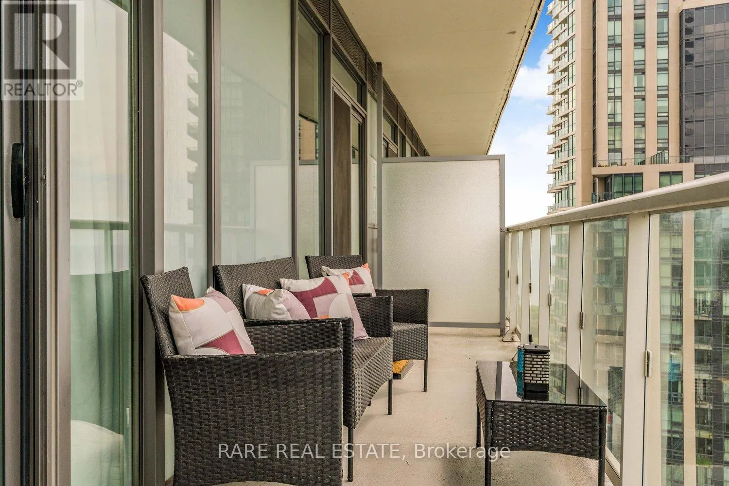 2404 - 56 ANNIE CRAIG DRIVE