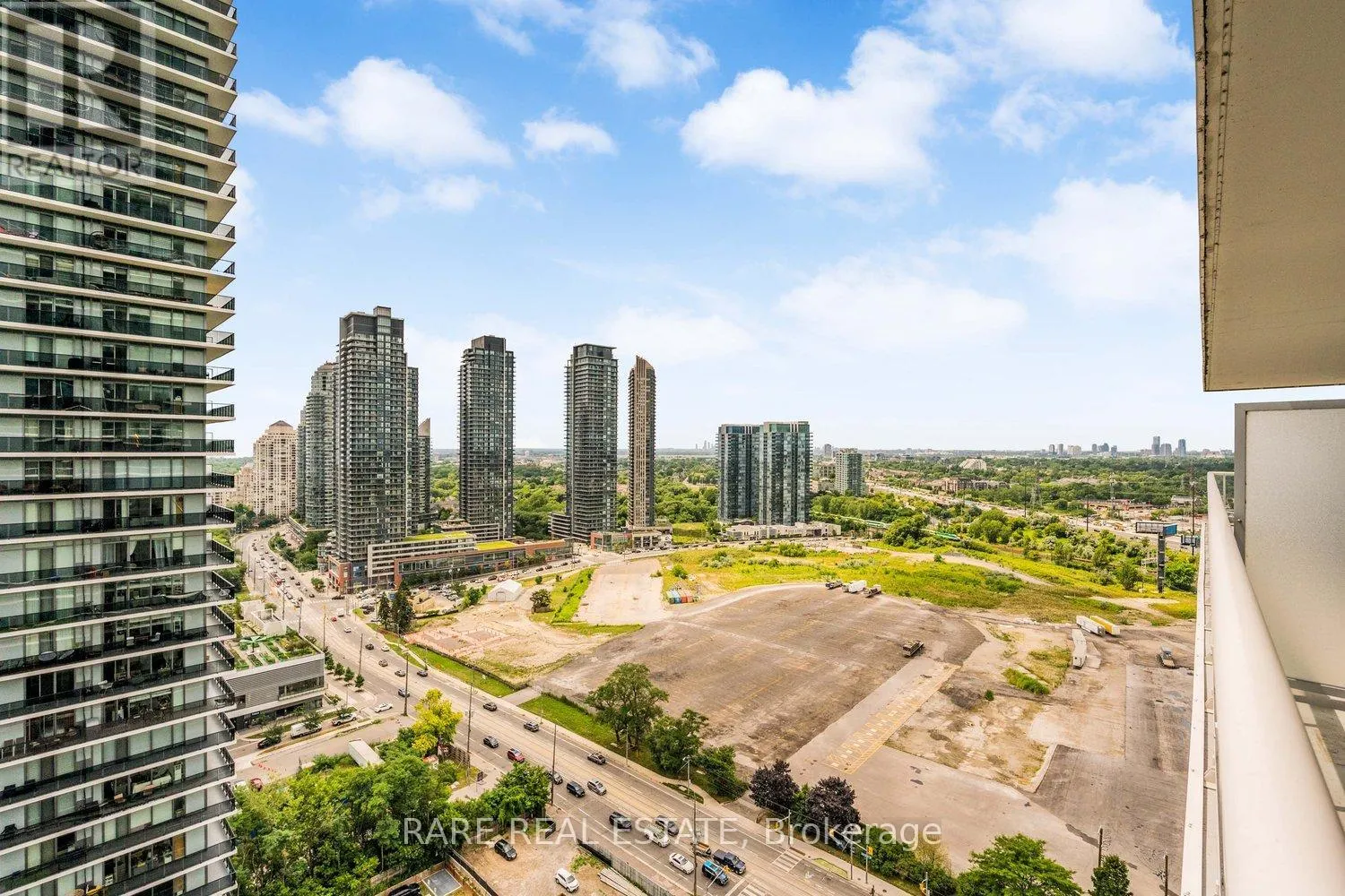 2404 - 56 ANNIE CRAIG DRIVE
