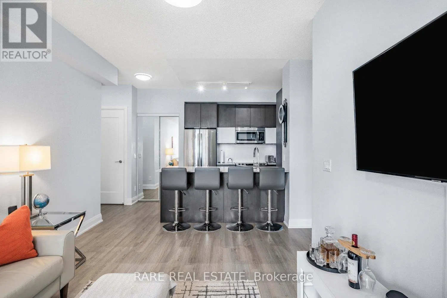 2404 - 56 ANNIE CRAIG DRIVE