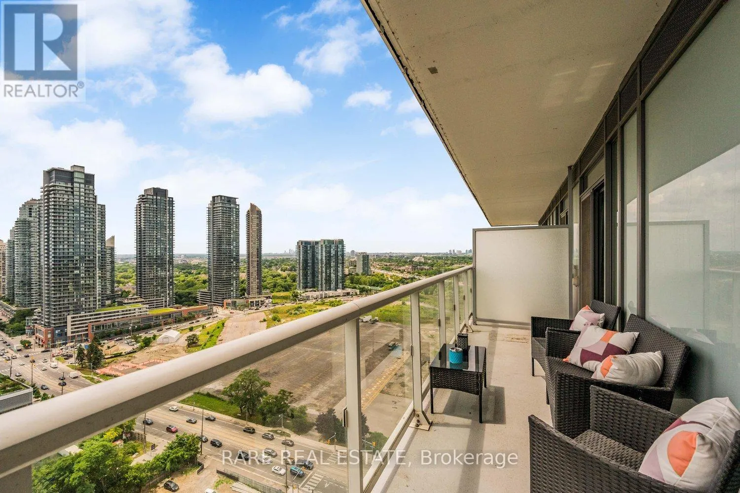 2404 - 56 ANNIE CRAIG DRIVE