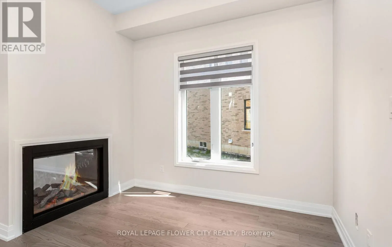 44 ROYAL FERN CRESCENT