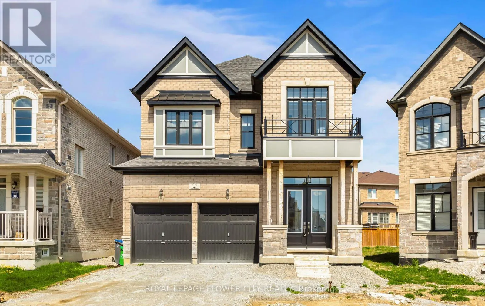 44 ROYAL FERN CRESCENT