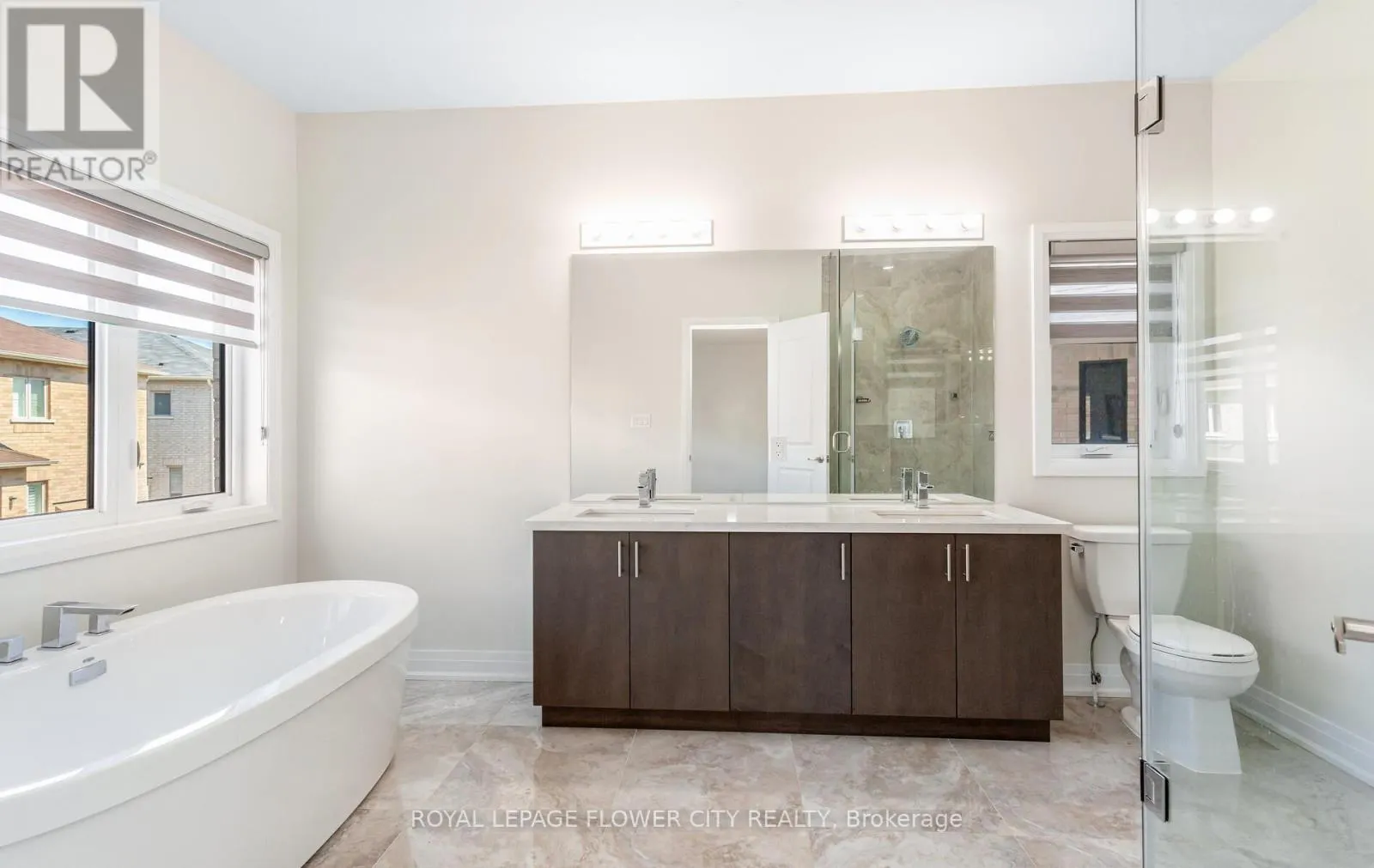 44 ROYAL FERN CRESCENT