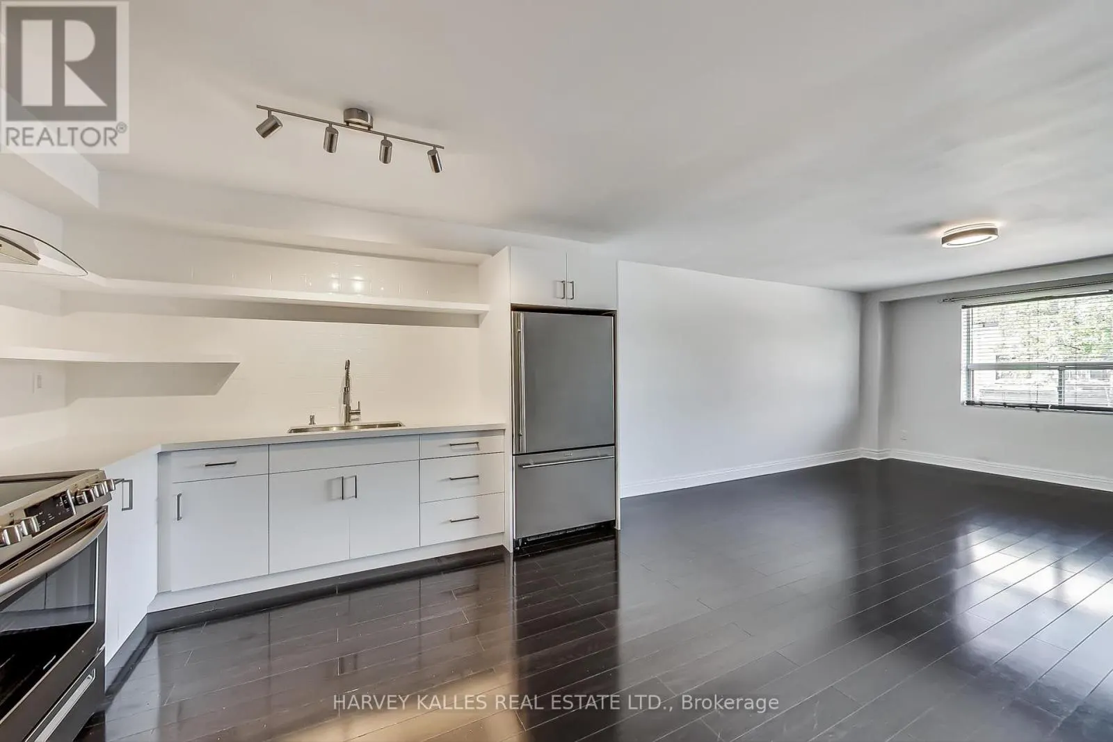 395 KEELE STREET