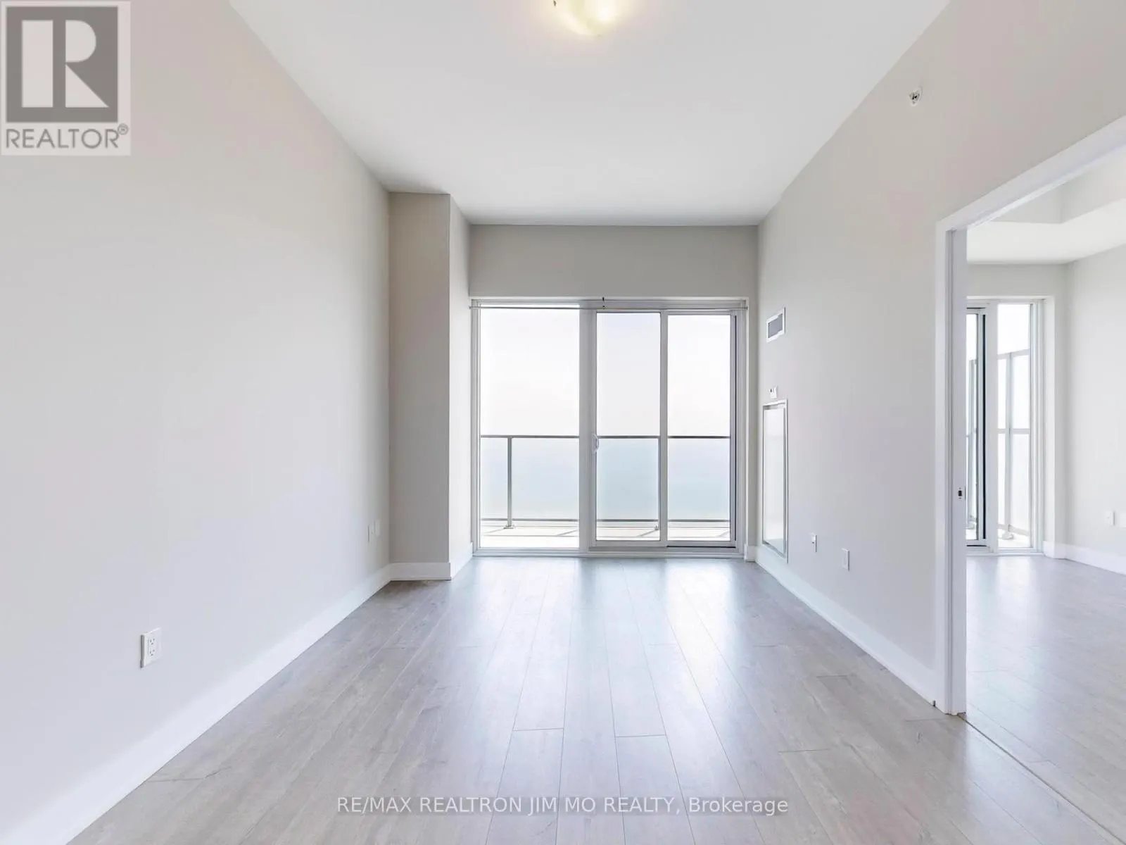 4607 - 20 SHORE BREEZE DRIVE