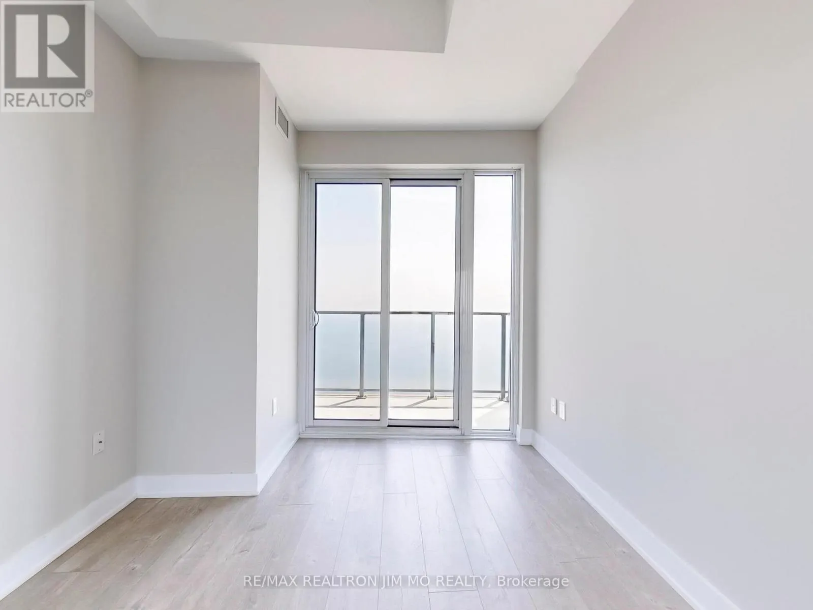 4607 - 20 SHORE BREEZE DRIVE