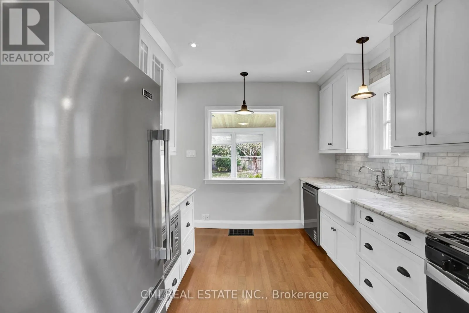 978 NORTH SHORE BOULEVARD W