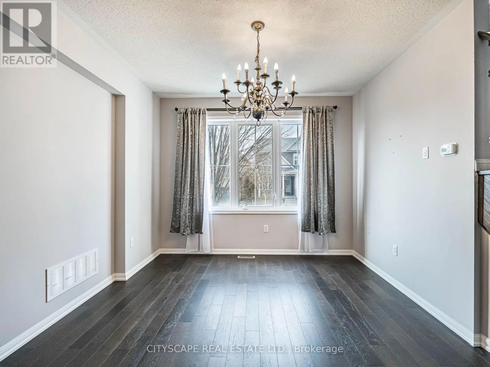 416 GOOCH CRESCENT