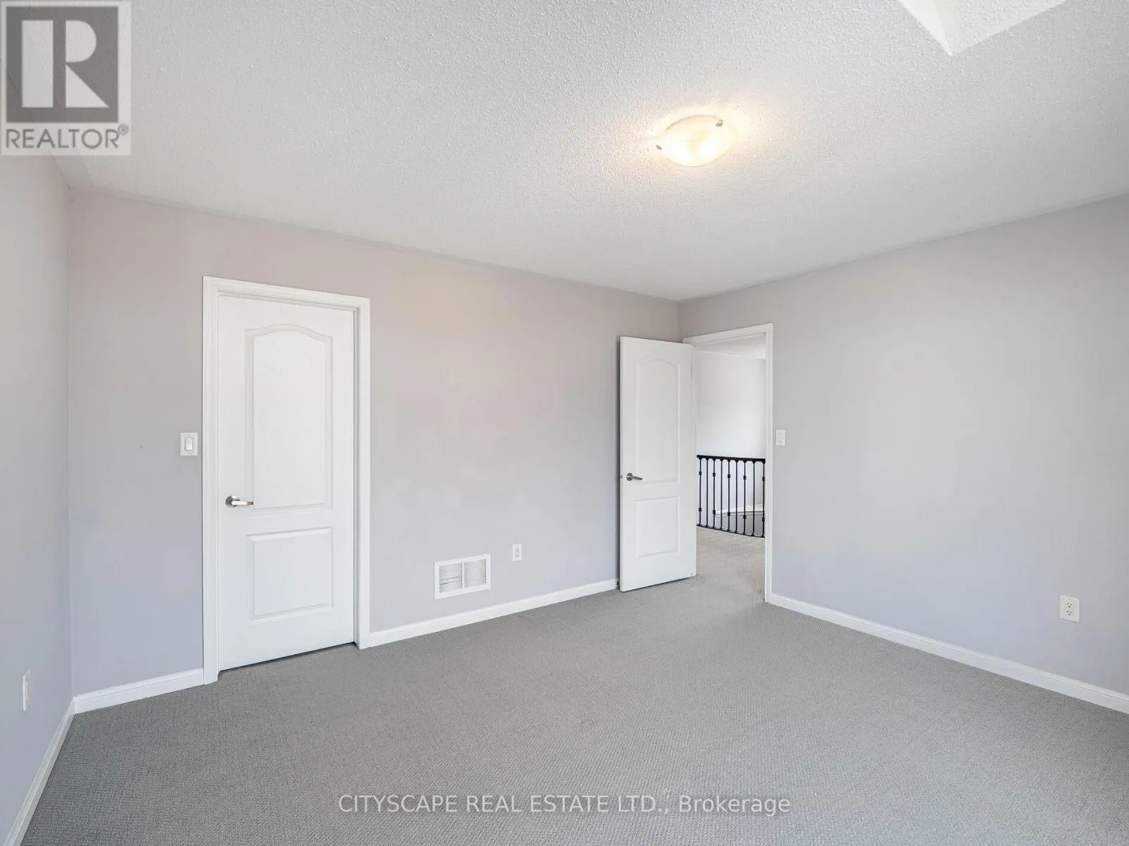 416 GOOCH CRESCENT