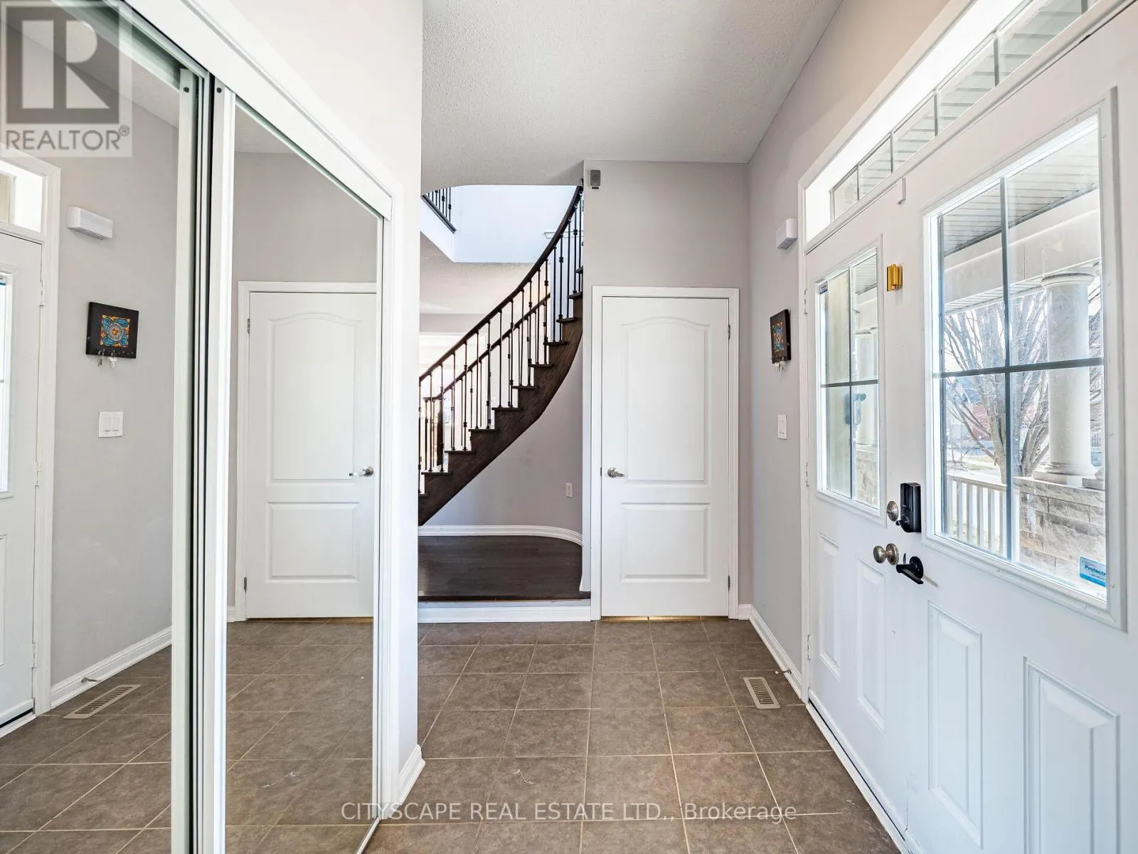 416 GOOCH CRESCENT