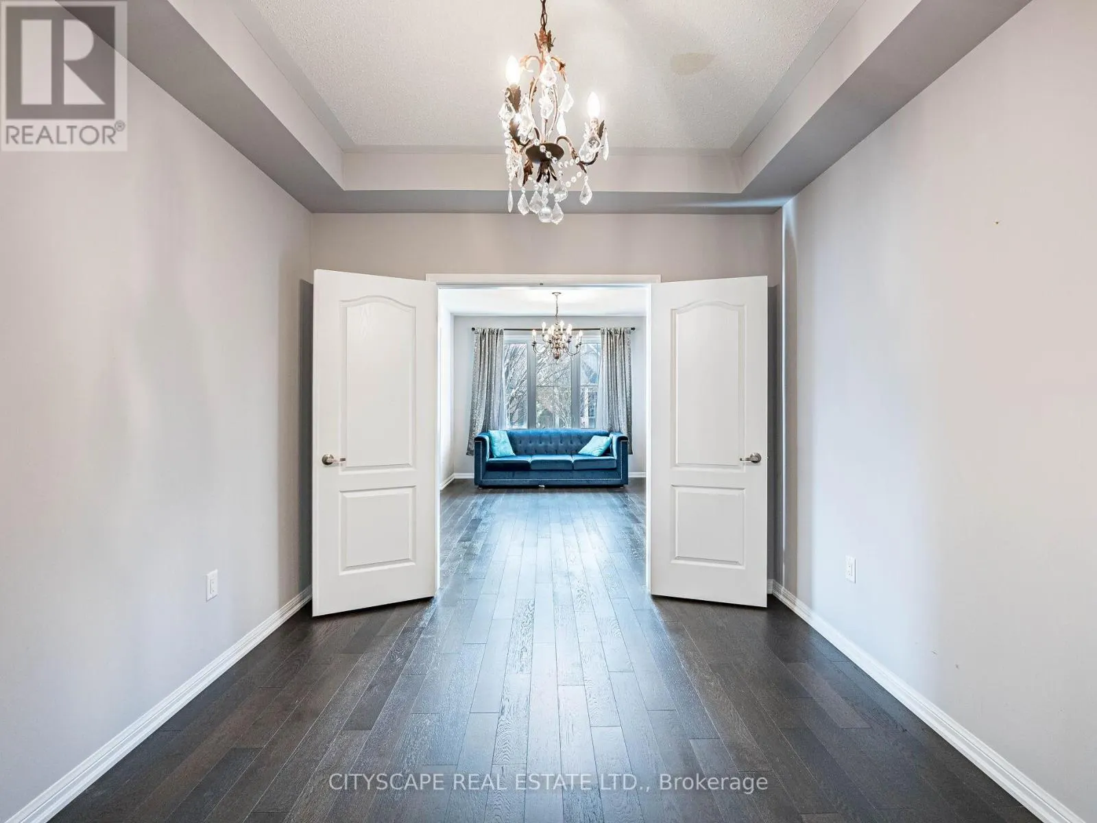 416 GOOCH CRESCENT