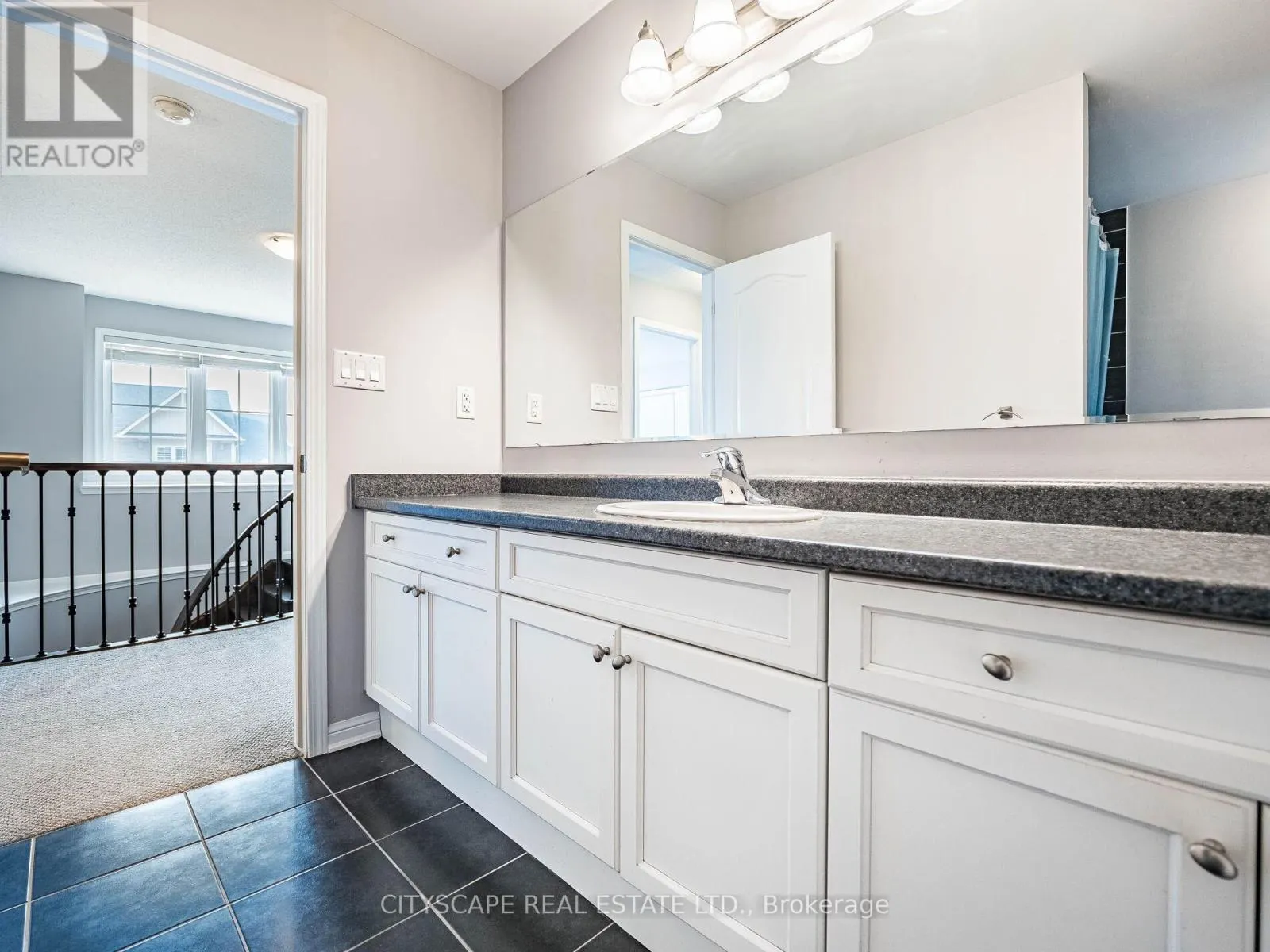 416 GOOCH CRESCENT