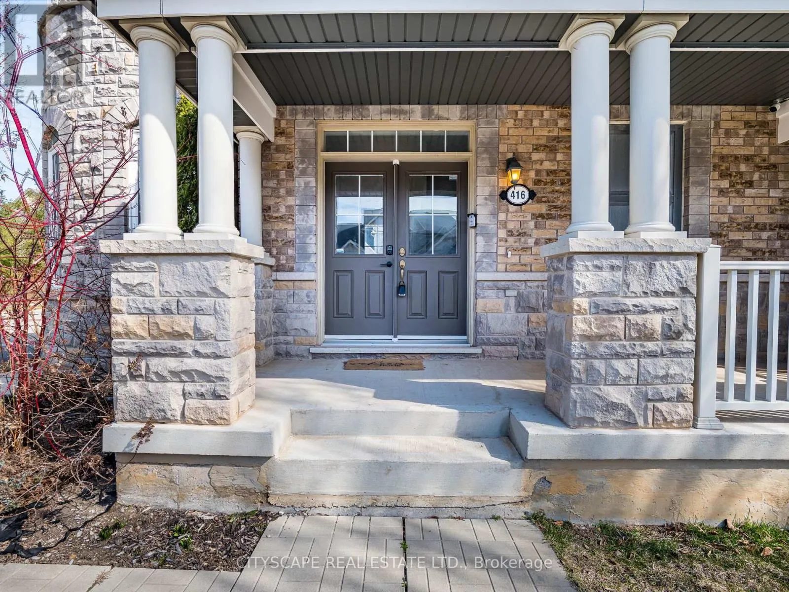416 GOOCH CRESCENT
