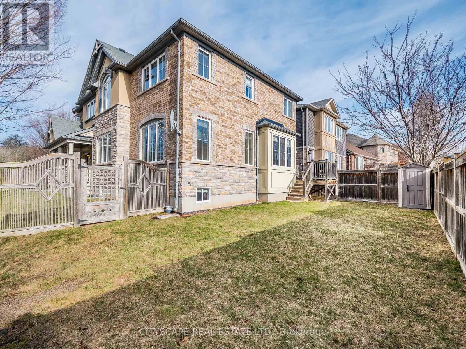 416 GOOCH CRESCENT