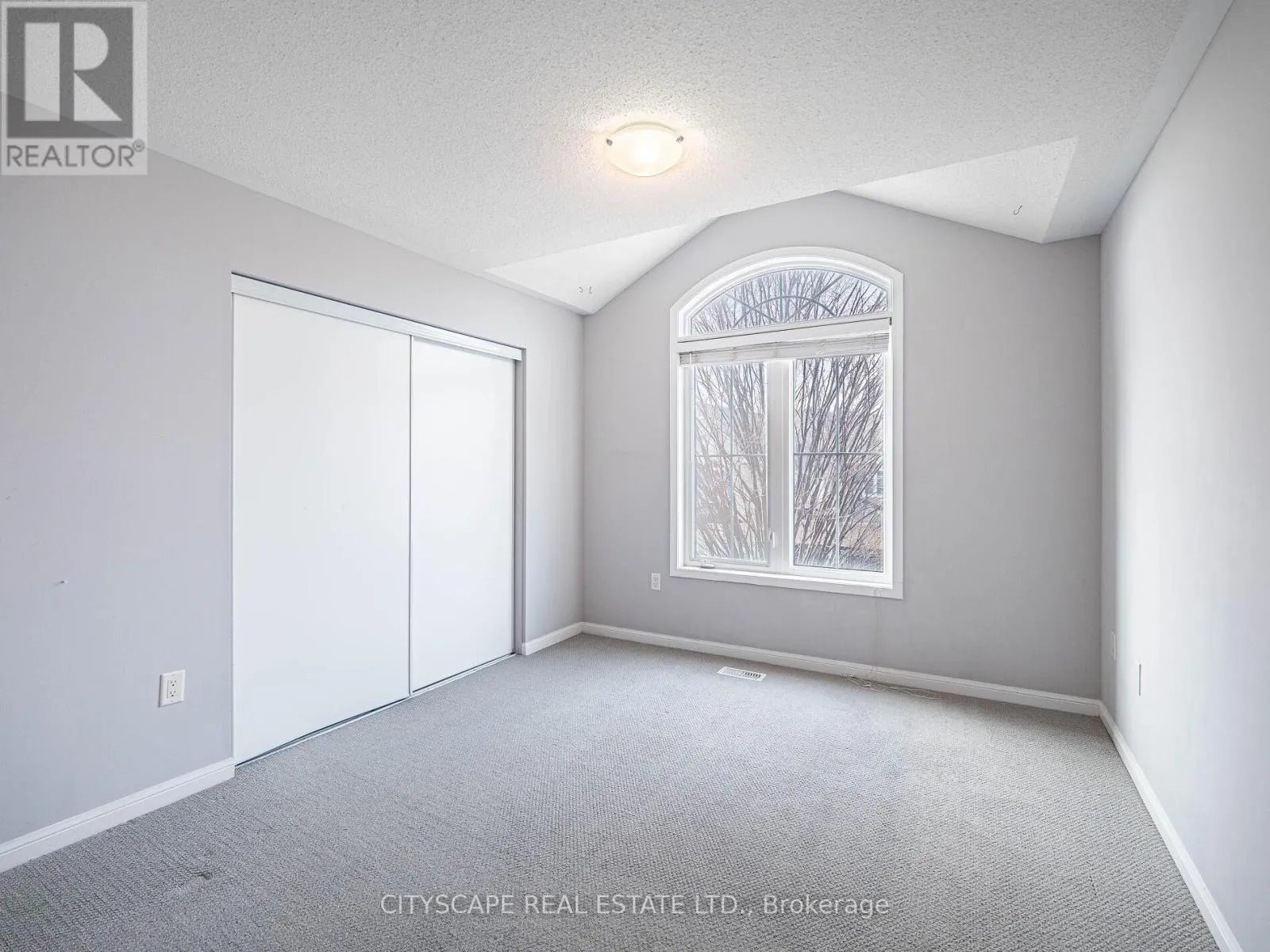 416 GOOCH CRESCENT