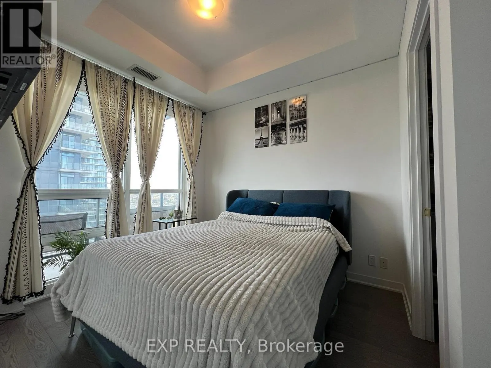 3007 - 2212 LAKE SHORE BOULEVARD W