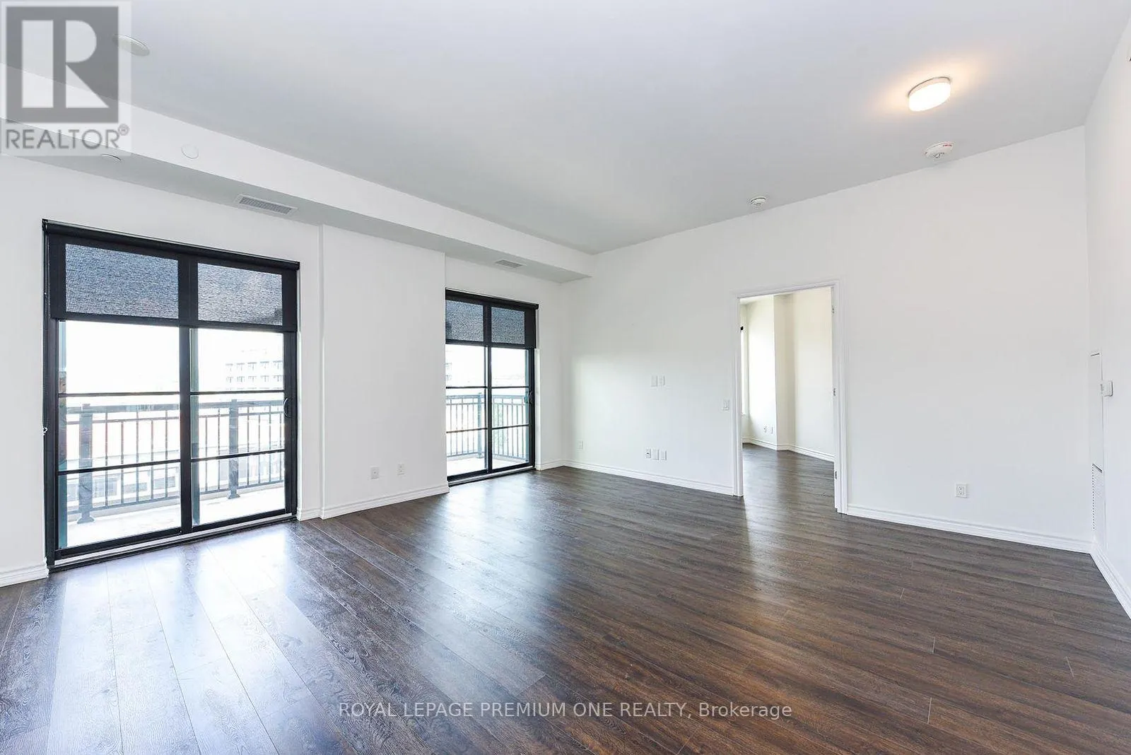 508 - 571 PRINCE EDWARD DRIVE