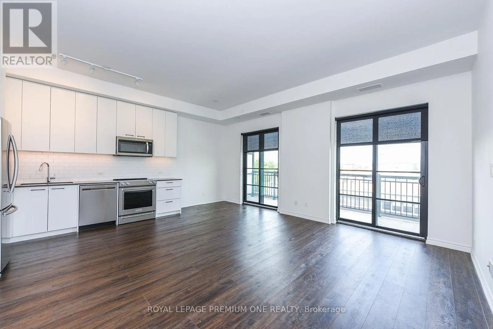 508 - 571 PRINCE EDWARD DRIVE