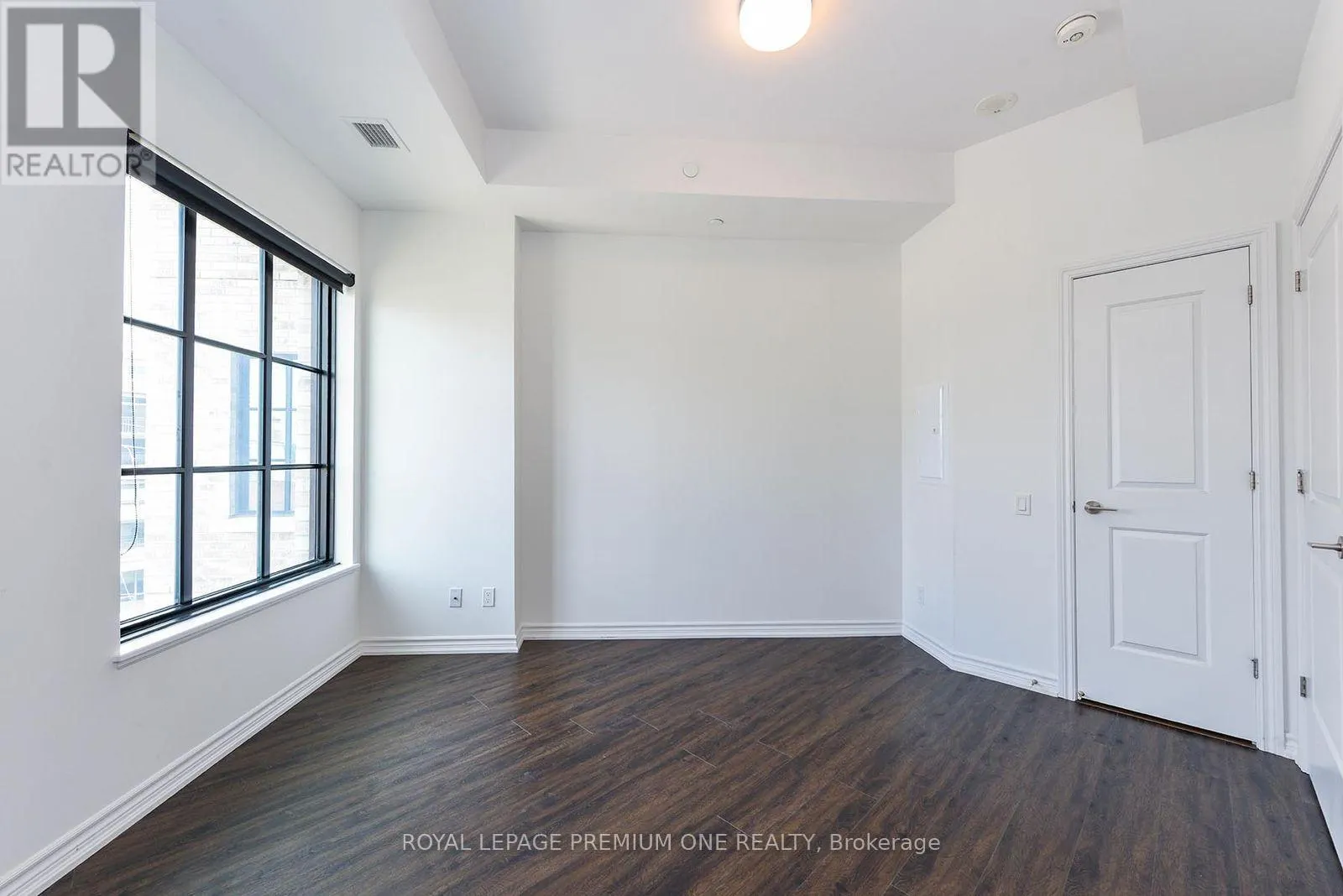 508 - 571 PRINCE EDWARD DRIVE