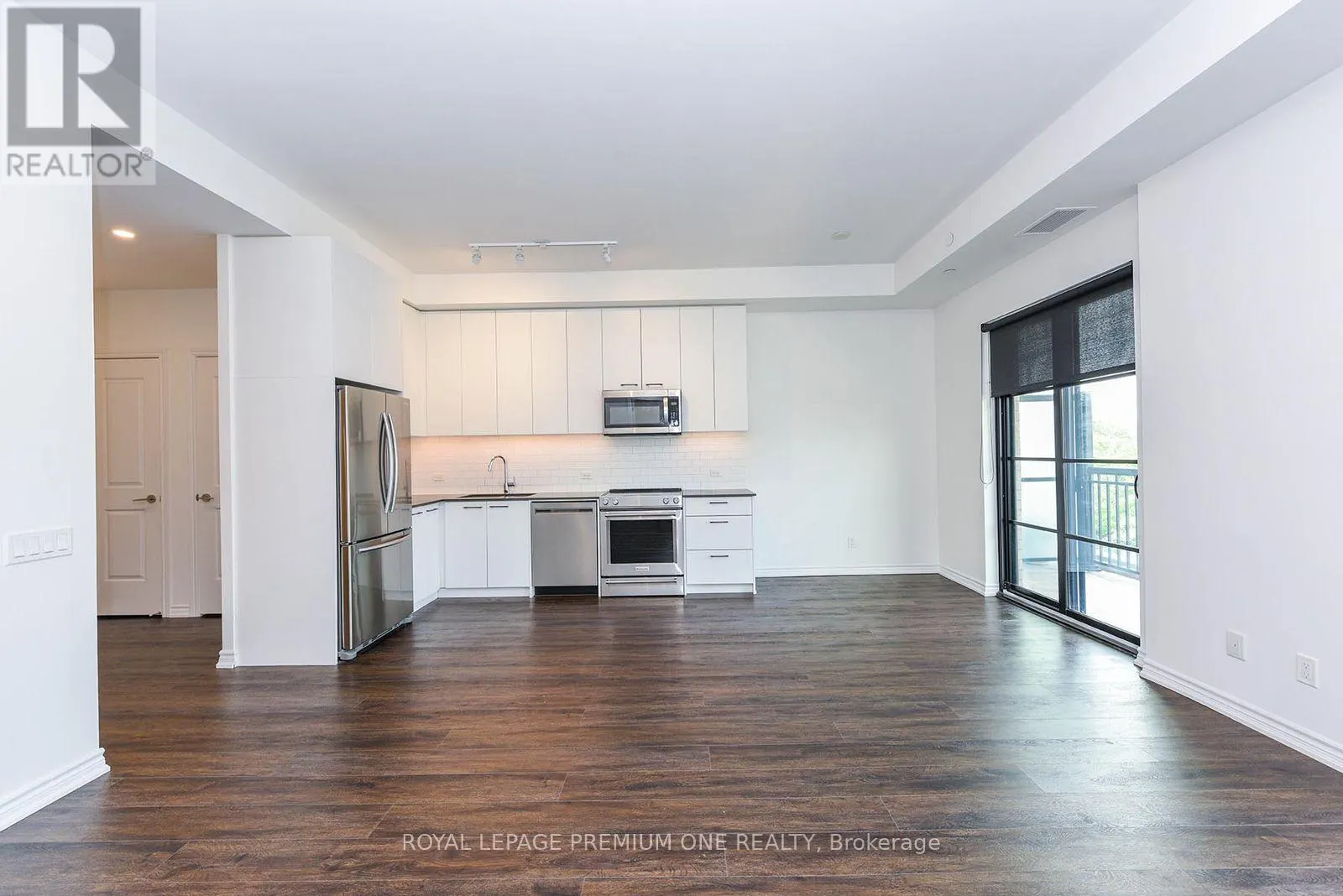 508 - 571 PRINCE EDWARD DRIVE