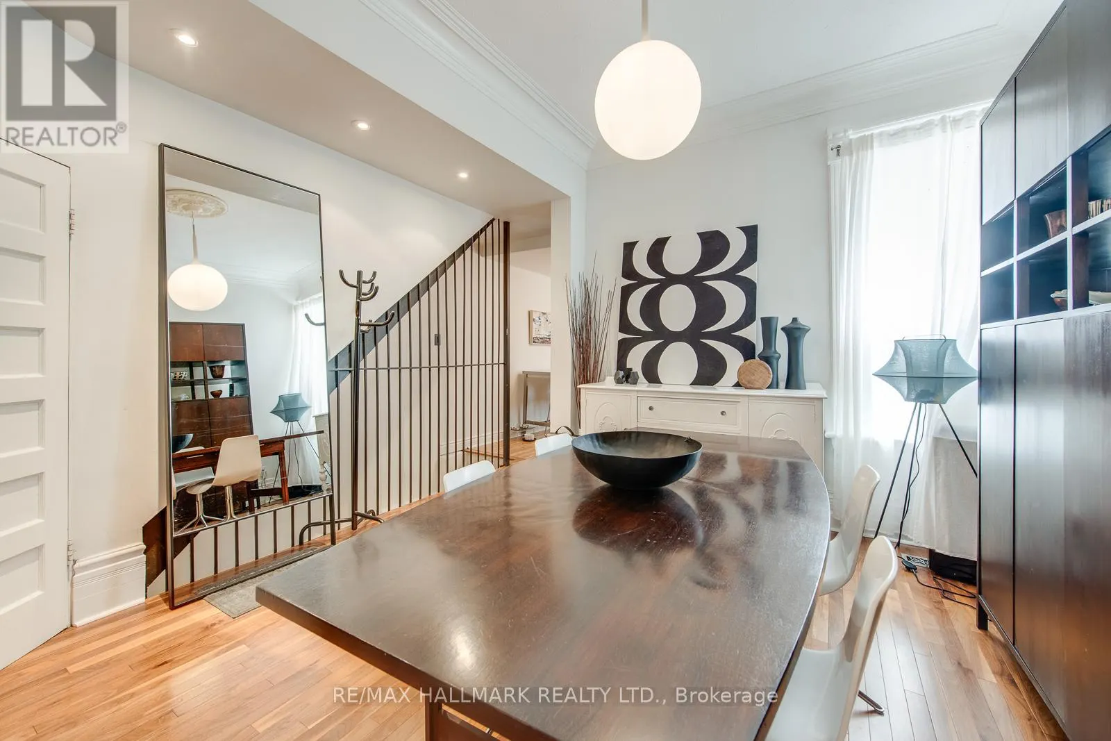 53 LANSDOWNE AVENUE