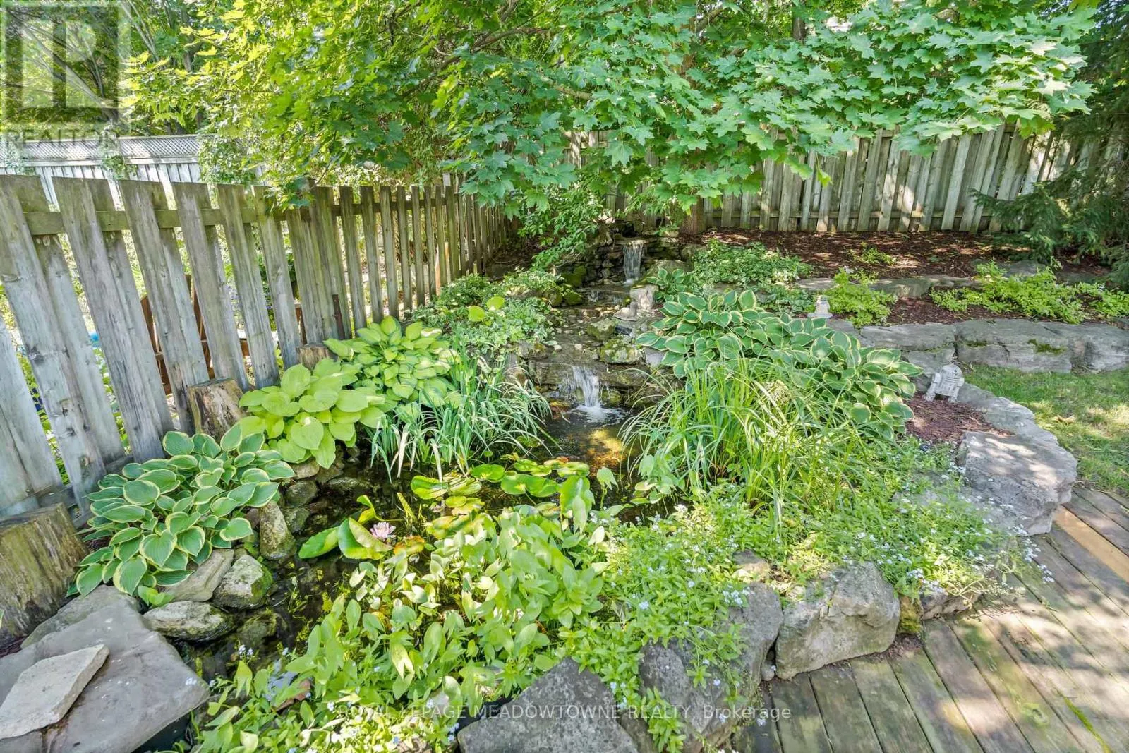 32 JOYCELYN CRESCENT