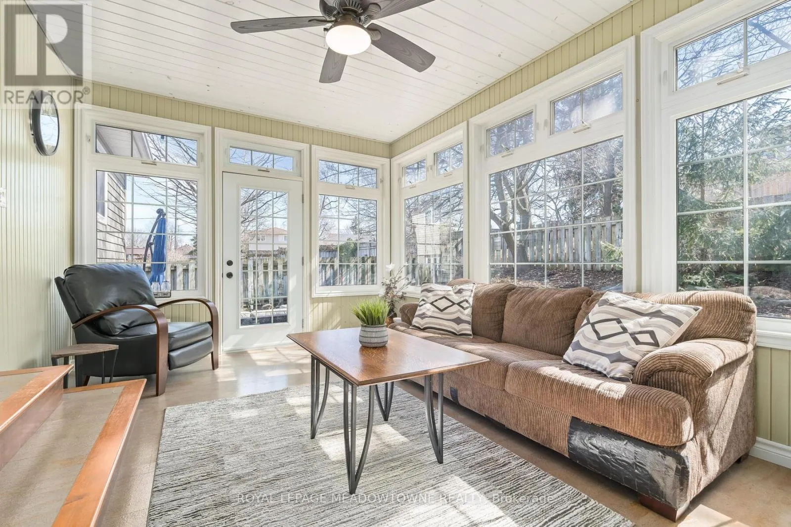 32 JOYCELYN CRESCENT