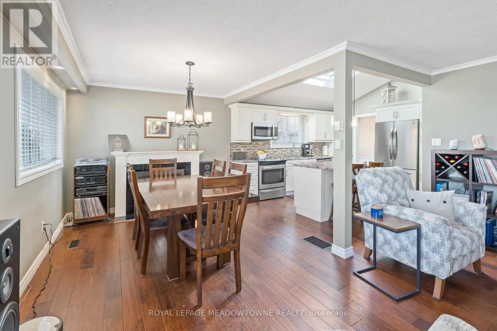32 JOYCELYN CRESCENT
