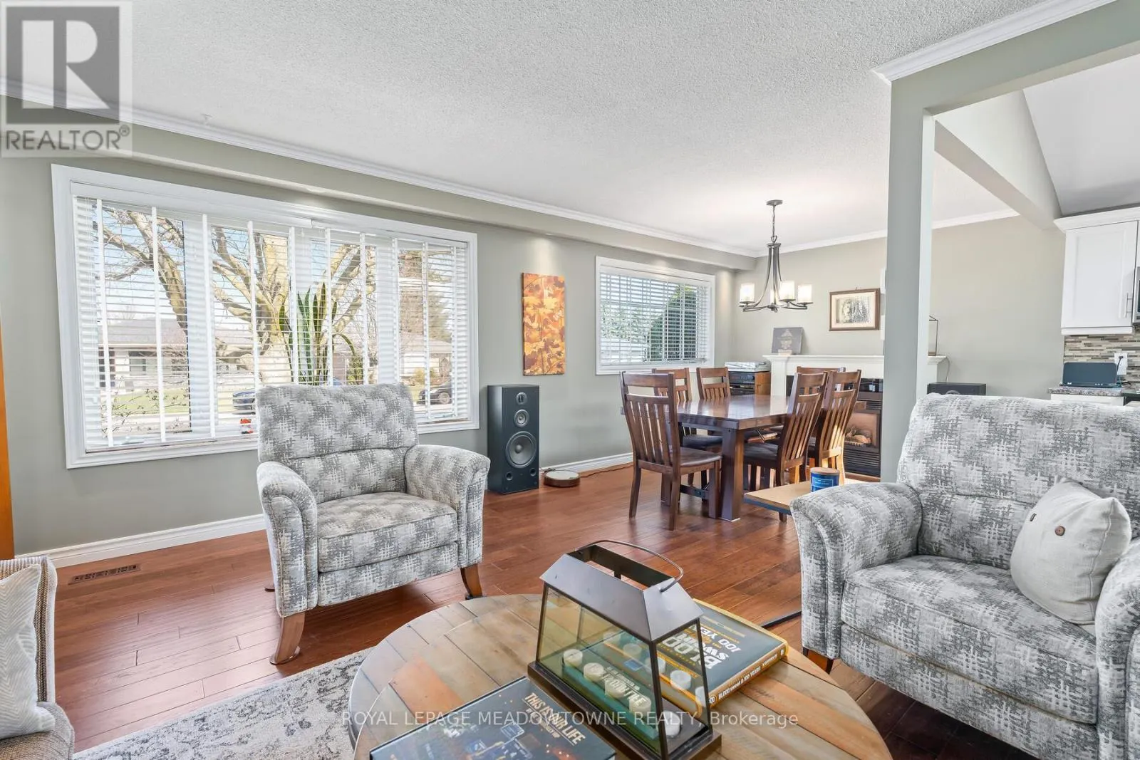 32 JOYCELYN CRESCENT