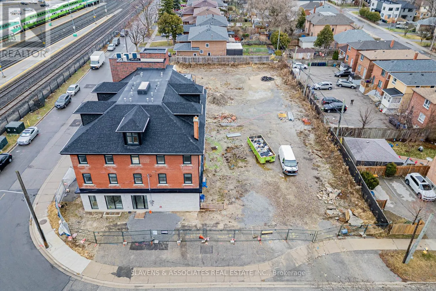 1 BLUE GOOSE STREET