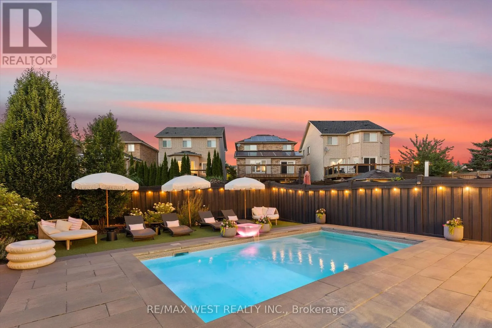 3 NATUREVIEW COURT