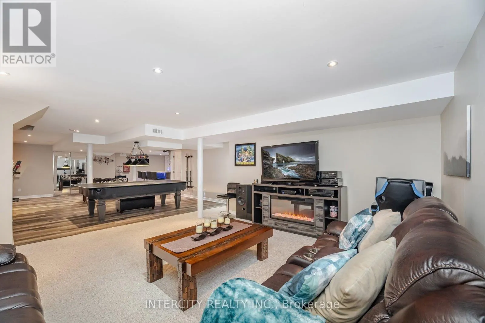 19 ASPENWOOD TRAIL