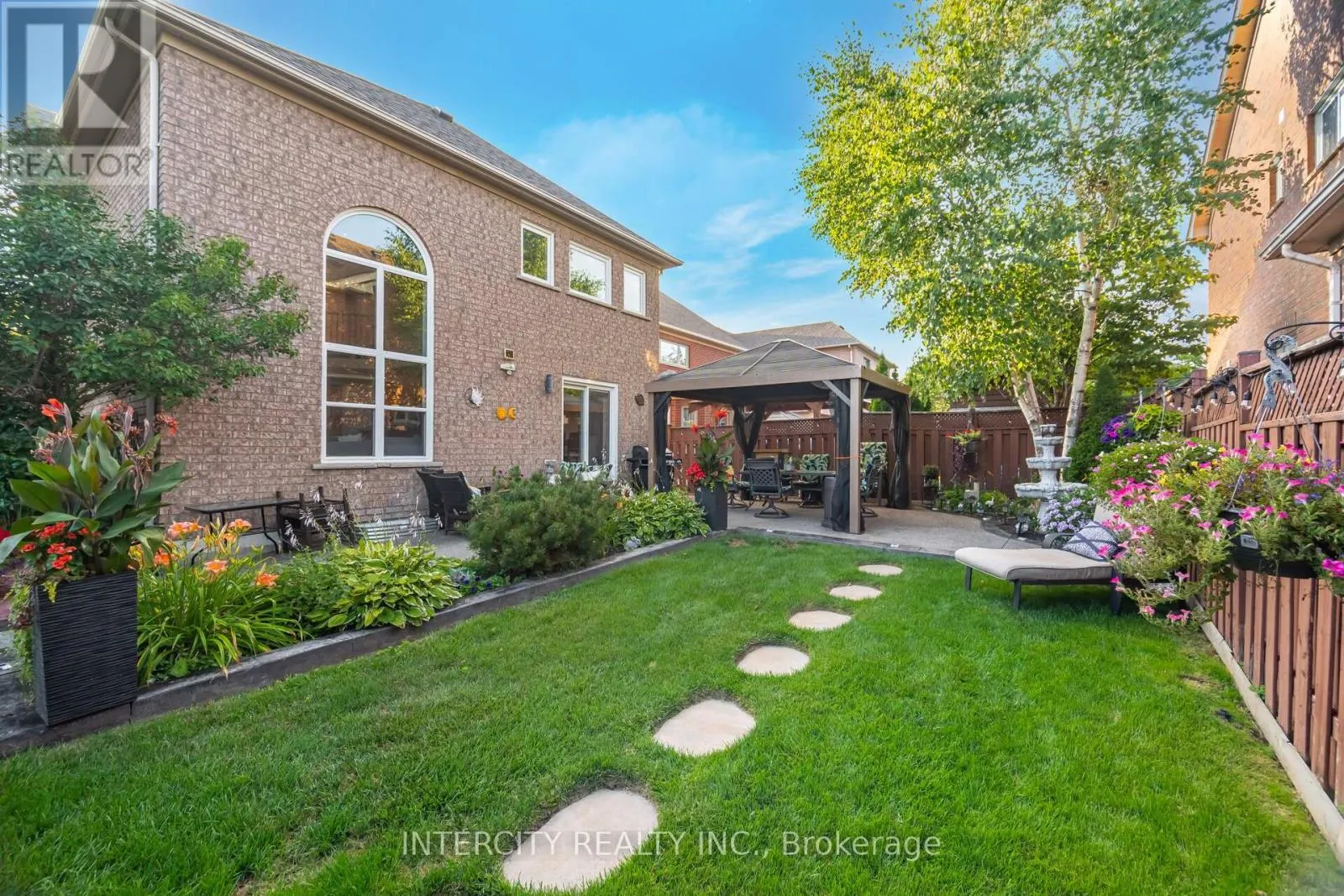 19 ASPENWOOD TRAIL