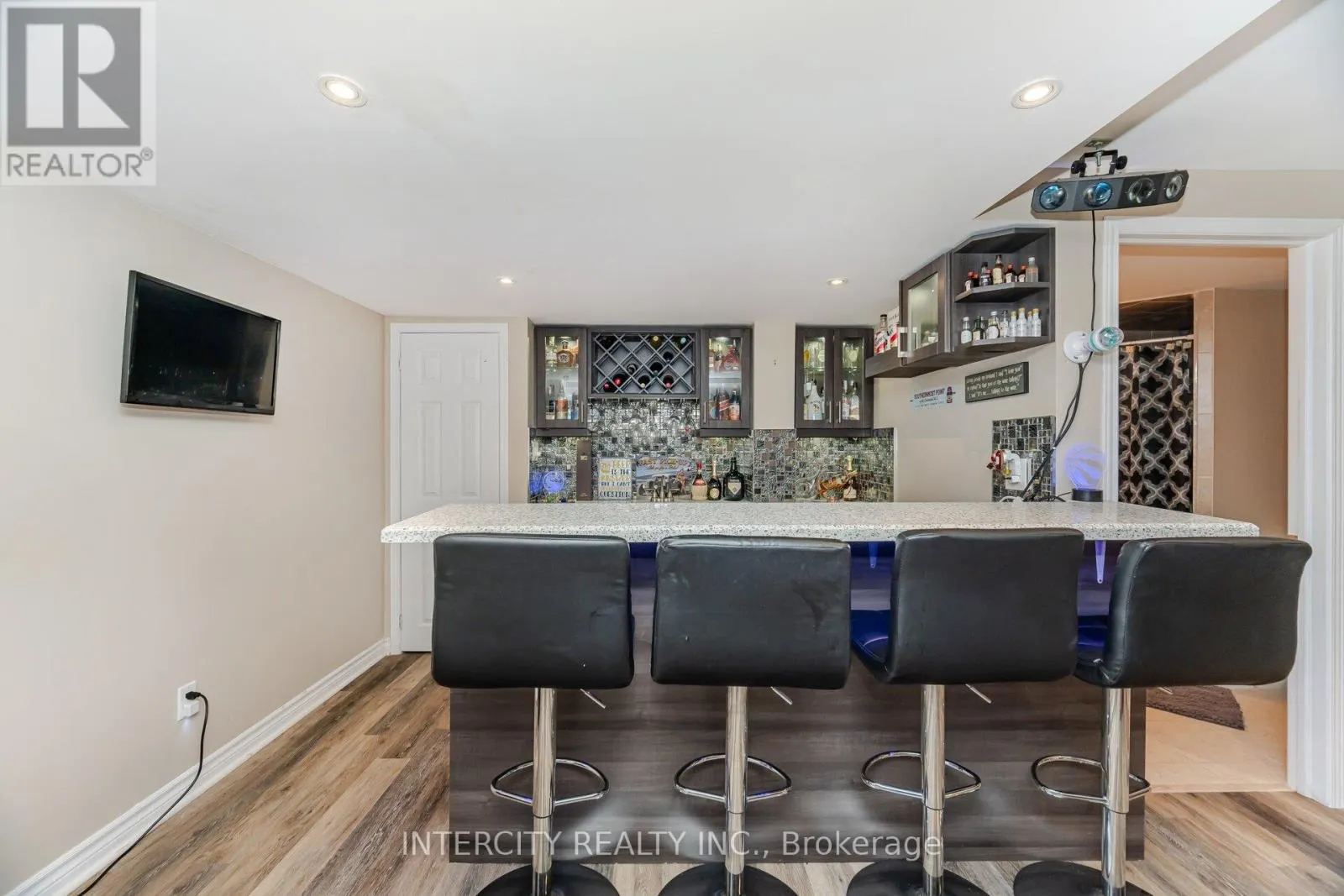 19 ASPENWOOD TRAIL